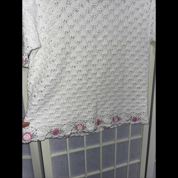 Coleen’s Collectibles Hand Knitted Y2K Vintage Rose Floral Blouse Small - Picture 5 of 15